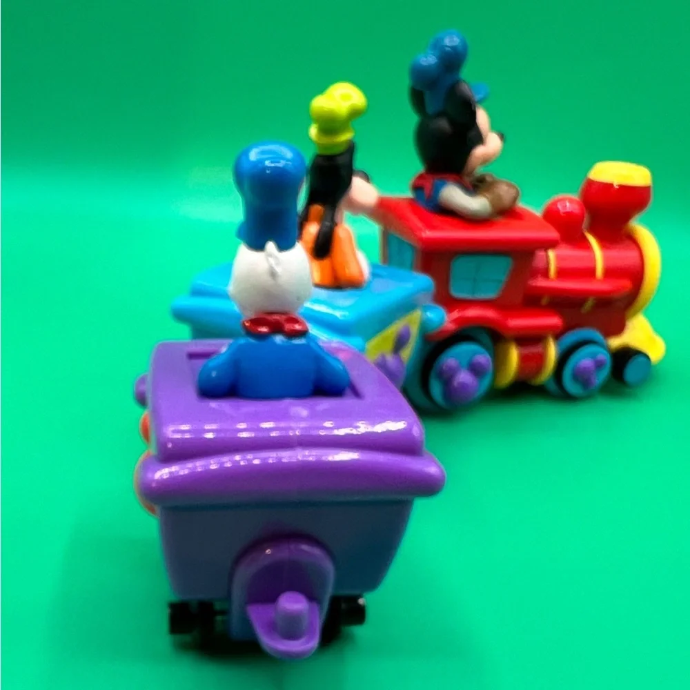 The Disney Store London, Mickey Mouse Train Engine, Goofy & Donald Pull & Go